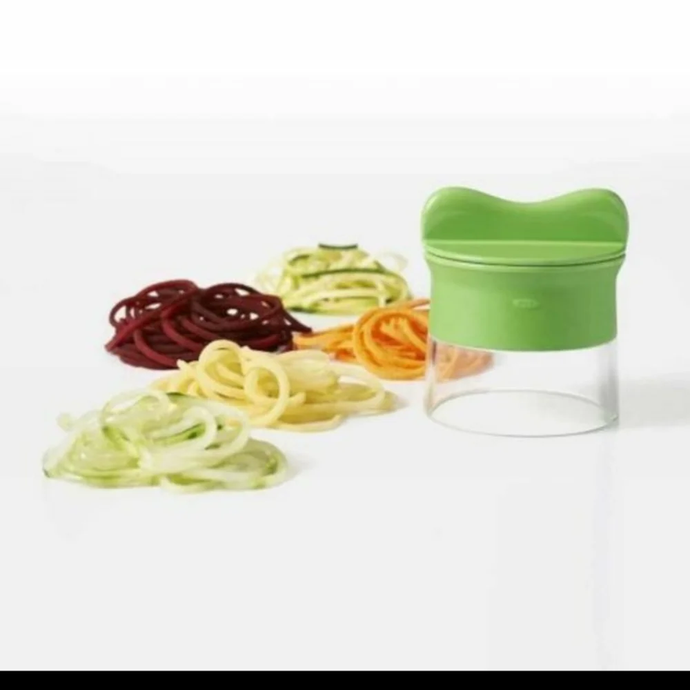 NEW OXO Good Grips Hand Held Spiralizer Curly Vegetable Noodles Dishwasher Safe - Picture 5 of 6